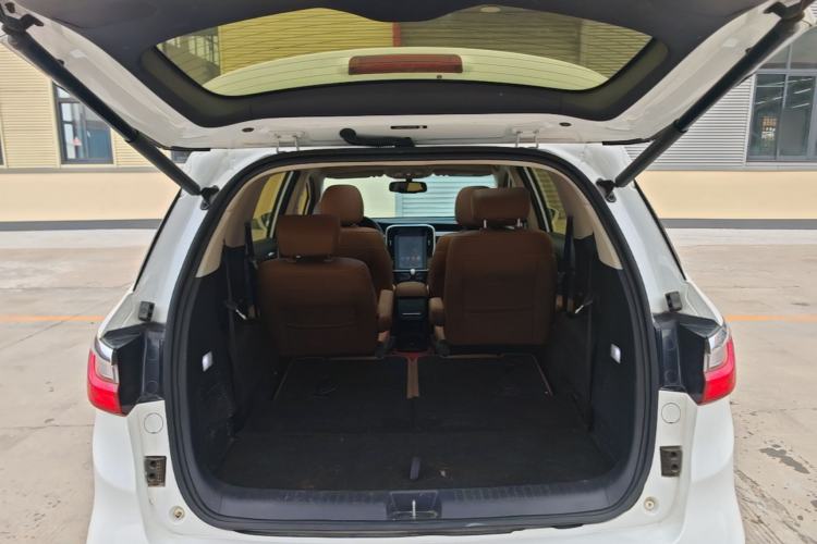 Used BYD Song MAX 2018 1.5T Automatic Smart Connect Luxury 6-Seater Trunk
