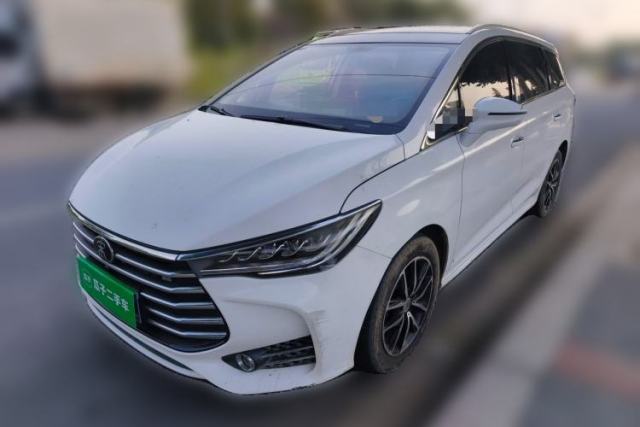 Used BYD Song MAX 2018 1.5T Automatic Smart Connect Elite Model with 6 Seats