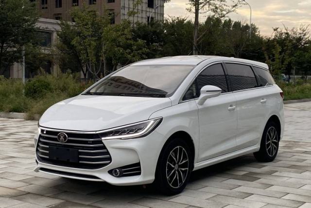 Used BYD Song MAX 2018 1.5T Manual Smart Connect Luxury 6-Seater