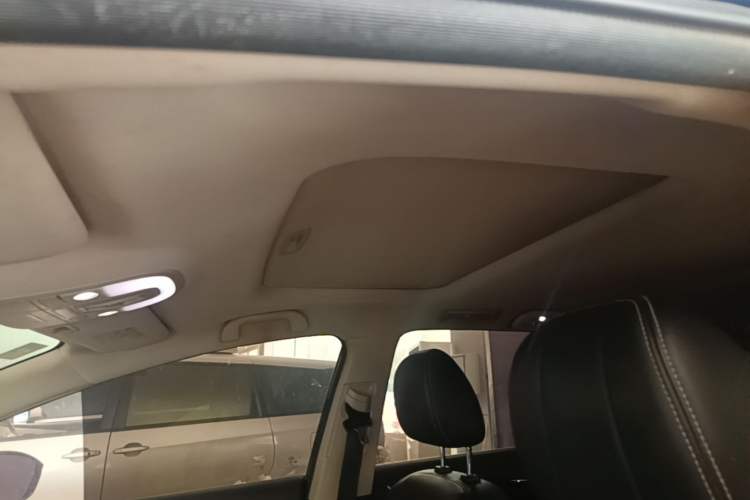 Used BYD Song MAX 2019 1.5T Automatic Smart Connect Ruiyi Sunroof Version 6 Seats China VI Standard Headliner