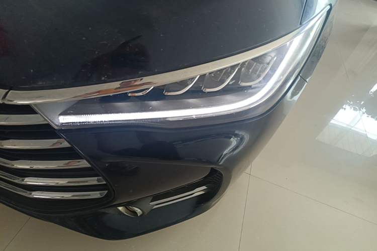 Used BYD Song MAX 2019 1.5T Automatic Smart Connect Ruiyi Sunroof Version 6 Seats China VI Standard Left Front Headlight