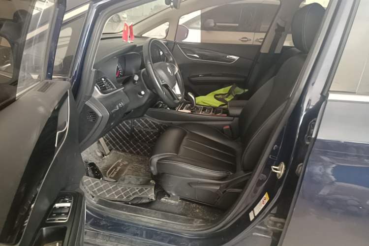 Used BYD Song MAX 2019 1.5T Automatic Smart Connect Ruiyi Sunroof Version 6 Seats China VI Standard Left Front Seat