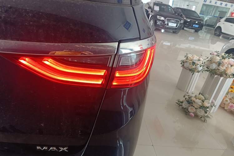 Used BYD Song MAX 2019 1.5T Automatic Smart Connect Ruiyi Sunroof Version 6 Seats China VI Standard Right Rear Taillight