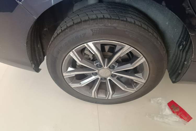 Used BYD Song MAX 2019 1.5T Automatic Smart Connect Ruiyi Sunroof Version 6 Seats China VI Standard Right Rear Wheel Hub
