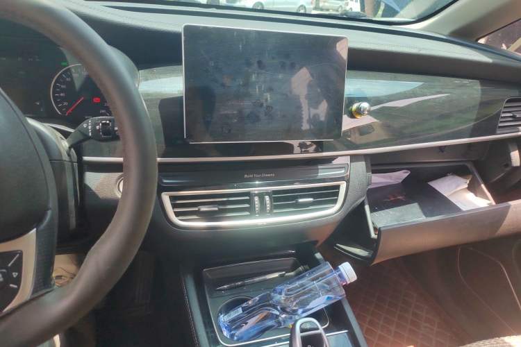 Used BYD Song MAX 2019 1.5T Automatic Smart Connect Ruiyi Sunroof Model 7 Seats China VI Standard Audio And AC Panel
