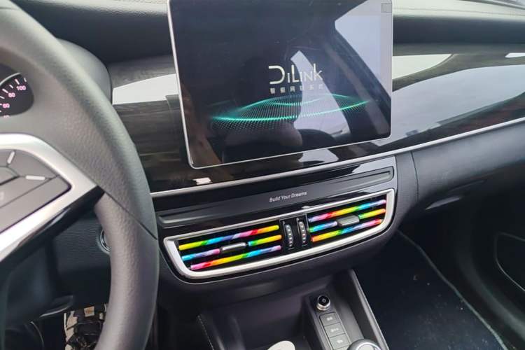 Used BYD Song MAX 2019 1.5T Manual Smart Connect Ruiyi Sunroof Model 6 Seats China VI Standard Audio And AC Panel