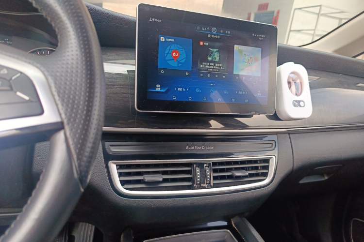 Used BYD Song MAX 2019 1.5T Automatic Smart Connect Ruiyi Sunroof Version 6 Seats China VI Standard Audio And AC Panel