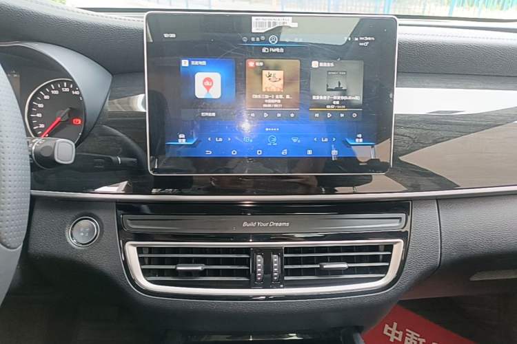 Used BYD Song MAX 2019 1.5T Automatic Smart Connect Ruiyi Sunroof Version 6 Seats China VI Standard Audio And AC Panel