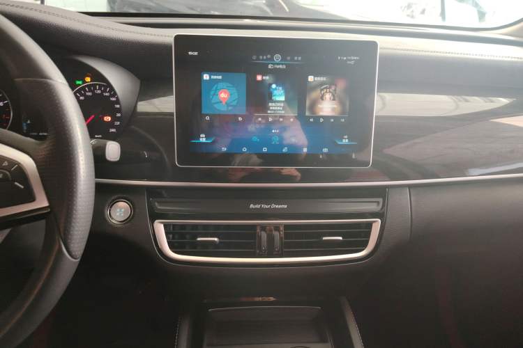 Used BYD Song MAX 2019 1.5T Automatic Smart Connect Ruiyi Sunroof Version 6 Seats China VI Standard Audio And AC Panel