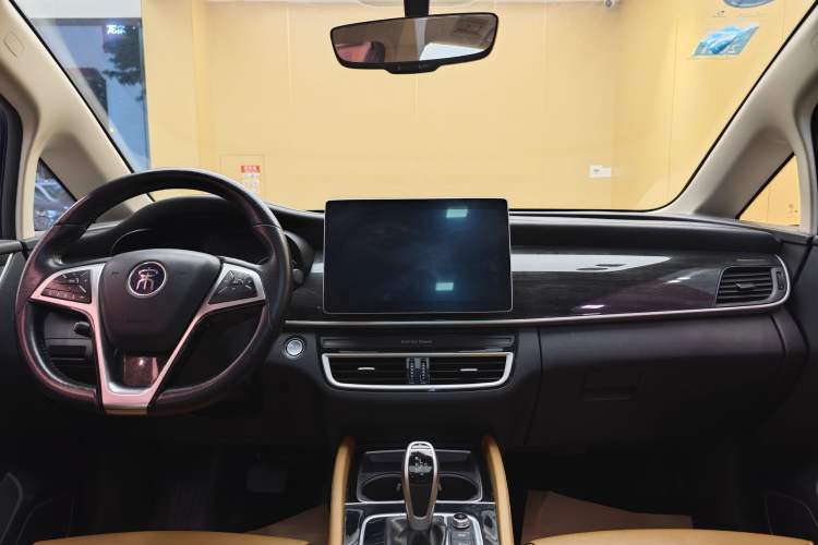 Used BYD Song MAX 2019 1.5T Automatic Smart Connect ZhiLian RuiDong 6-Seater China V Standard Audio And AC Panel