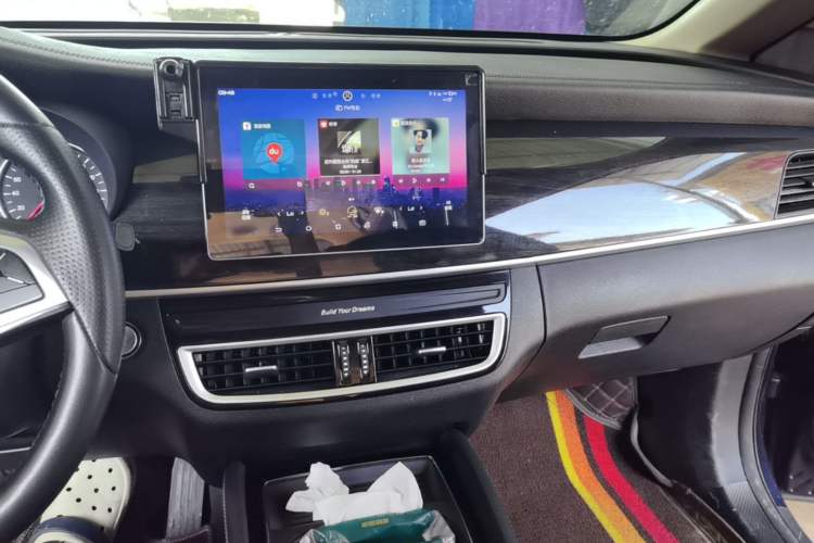 Used BYD Song MAX 2019 1.5T Automatic Smart Connect Ruiyi Sunroof Model 7 Seats China VI Standard Audio And AC Panel
