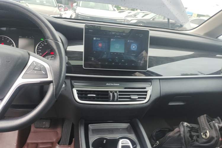 Used BYD Song MAX 2019 1.5T Automatic Smart Connect Ruiyi Sunroof Model 7 Seats China VI Standard Audio And AC Panel