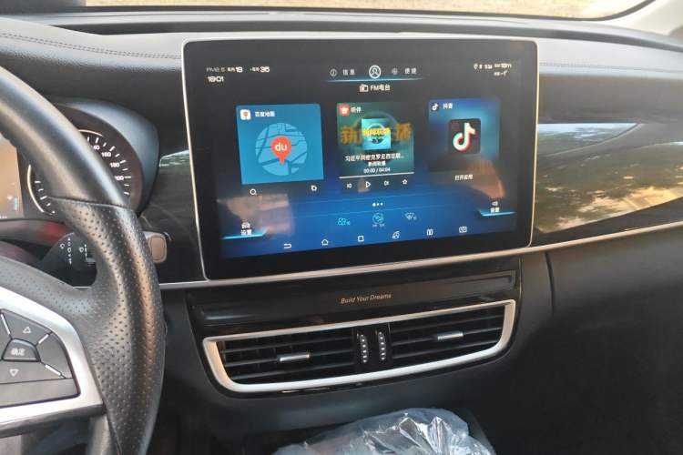 Used BYD Song MAX 2019 1.5T Automatic Smart Connect Prestige Model 6 Seats China VI Standard Audio And AC Panel