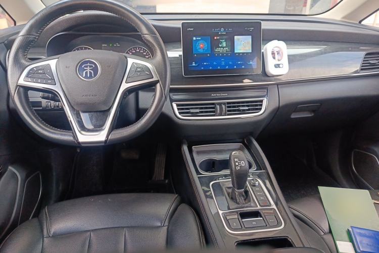 Used BYD Song MAX 2019 1.5T Automatic Smart Connect Ruiyi Sunroof Version 6 Seats China VI Standard Center Console