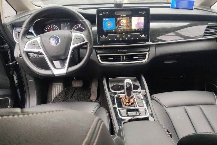 Used BYD Song MAX 2019 1.5T Automatic Smart Connect Prestige Model 6 Seats China VI Standard Center Console