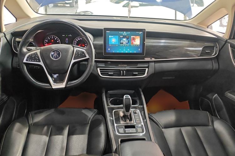 Used BYD Song MAX 2019 1.5T Automatic Smart Connect Ruiyi Sunroof Version 6 Seats China VI Standard Center Console