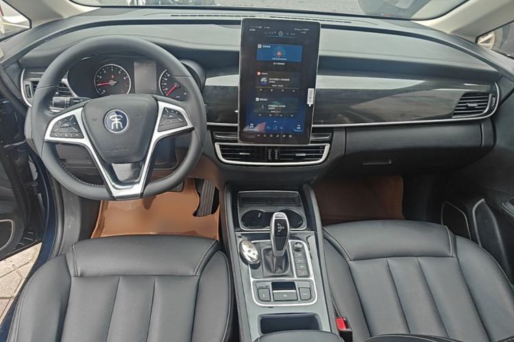 Used BYD Song MAX 2019 1.5T Automatic Smart Connect Prestige Model 6 Seats China V Standard Center Console