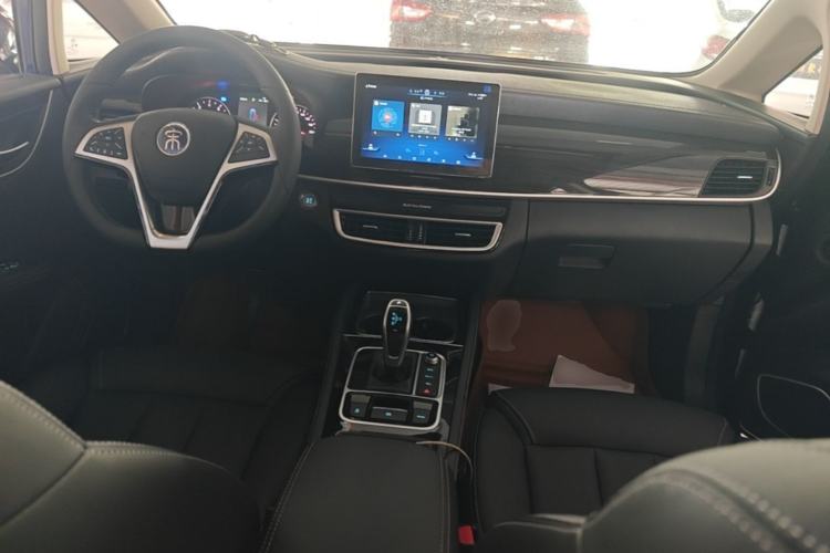Used BYD Song MAX 2019 1.5T Automatic Smart Connect Ruiyi Sunroof Version 6 Seats China VI Standard Center Console