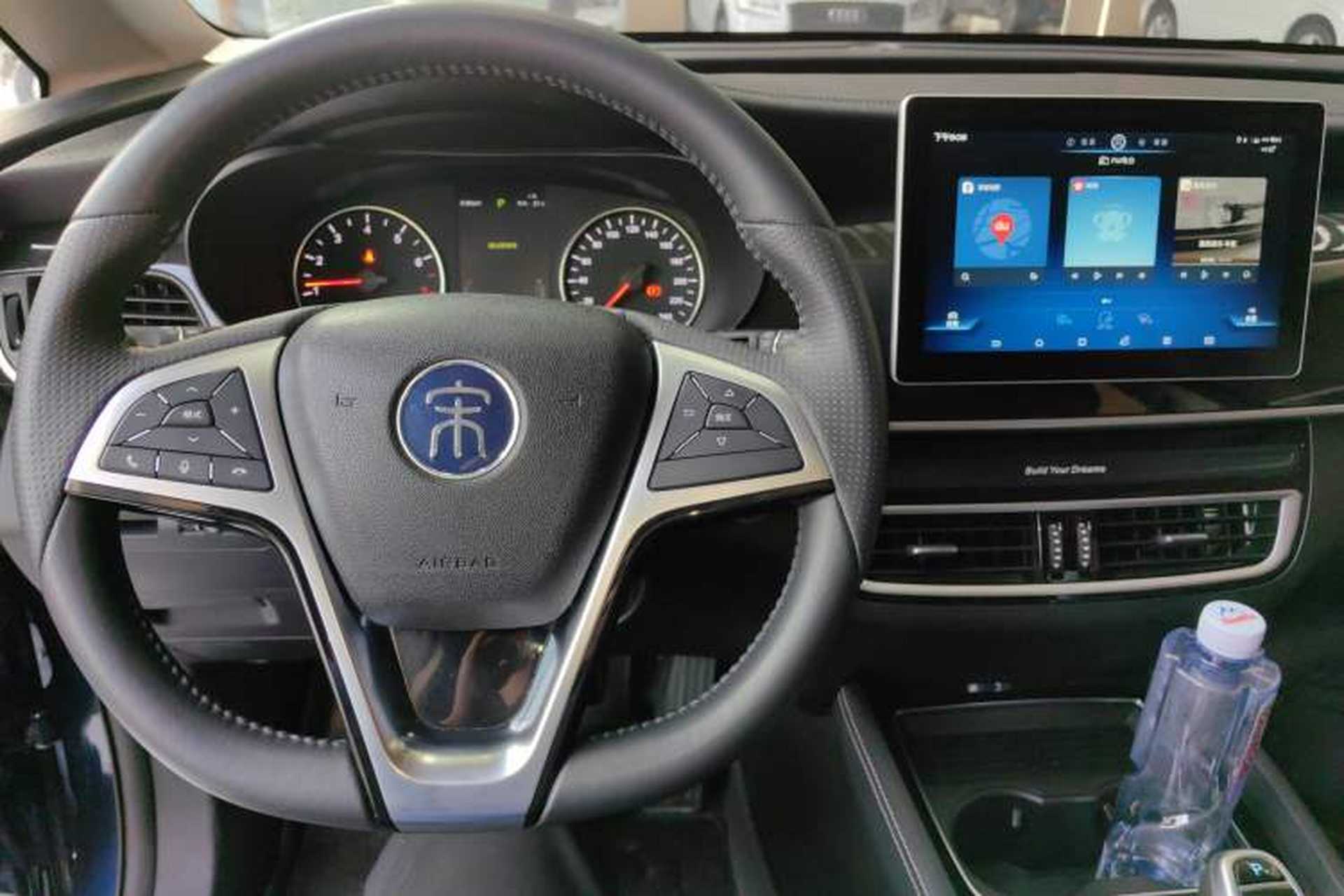 Used BYD Song MAX 2019 1.5T Automatic Smart Connect Ruiyi Sunroof Model 7 Seats China VI Standard Center Console