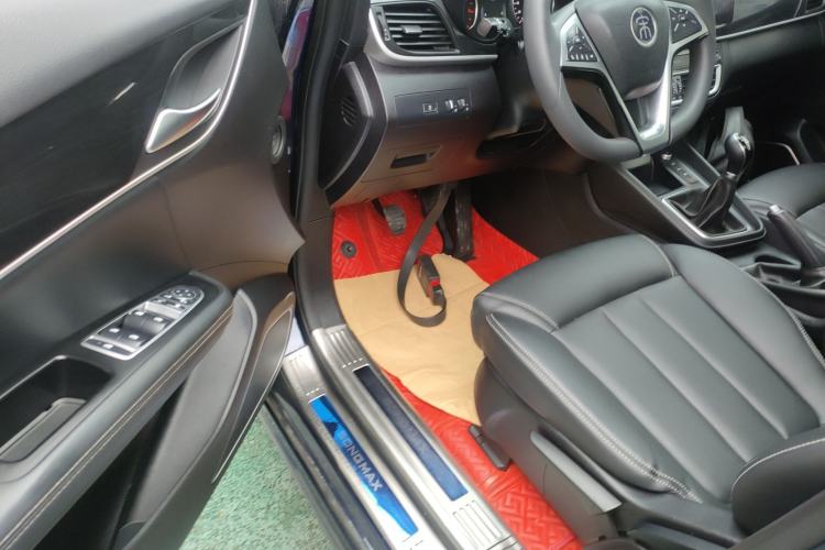 Used BYD Song MAX 2019 1.5T Manual Smart Connect Ruiyi Sunroof Model 7 Seats China VI Standard Driver Seat