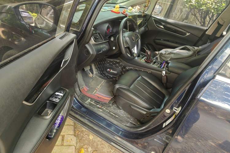 Used BYD Song MAX 2019 1.5T Automatic Smart Connect Ruiyi Model 6-Seater China V Standard Driver Seat