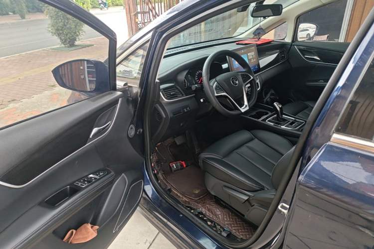Used BYD Song MAX 2019 1.5T Automatic Smart Connect Prestige Model 6 Seats China V Standard Driver Seat
