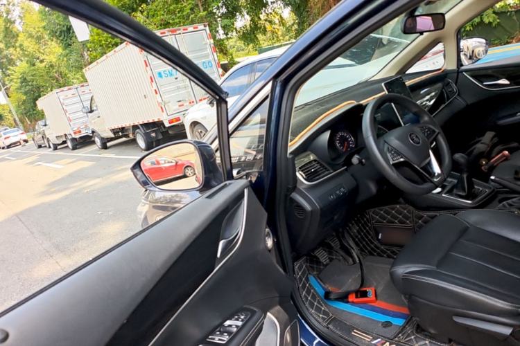 Used BYD Song MAX 2019 1.5T Manual Smart Connect Ruiyi Sunroof Model 7 Seats China VI Standard Driver Seat