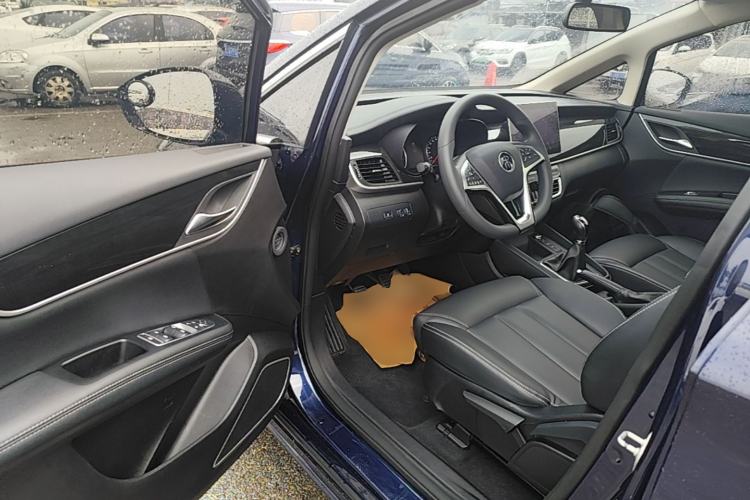 Used BYD Song MAX 2019 1.5T Manual Smart Connect Ruiyi Sunroof Model 7 Seats China VI Standard Driver Seat
