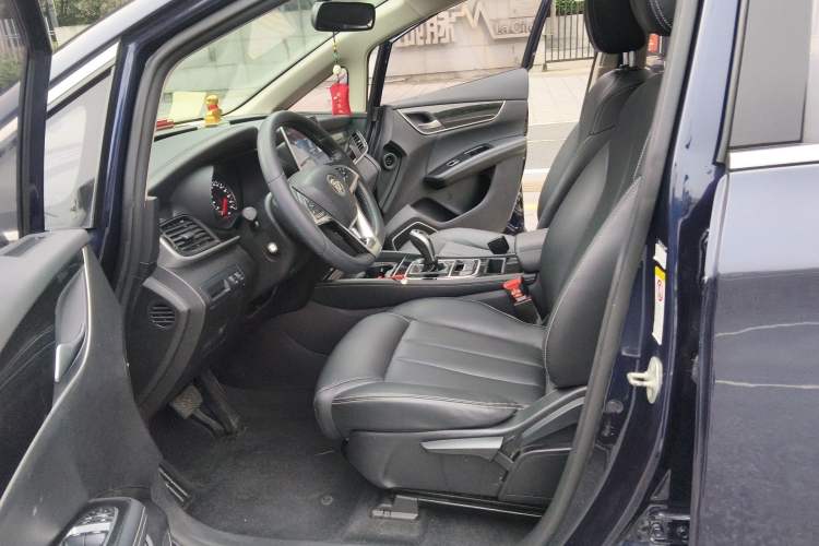 Used BYD Song MAX 2019 1.5T Automatic Smart Connect Ruiyi Model 7 Seats China VI Standard Driver Seat