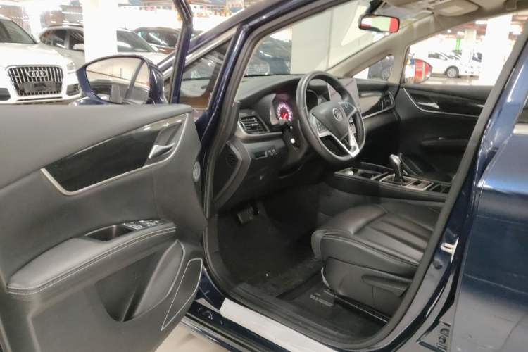 Used BYD Song MAX 2019 1.5T Automatic Smart Connect Ruiyi Sunroof Model 7 Seats China VI Standard Driver Seat