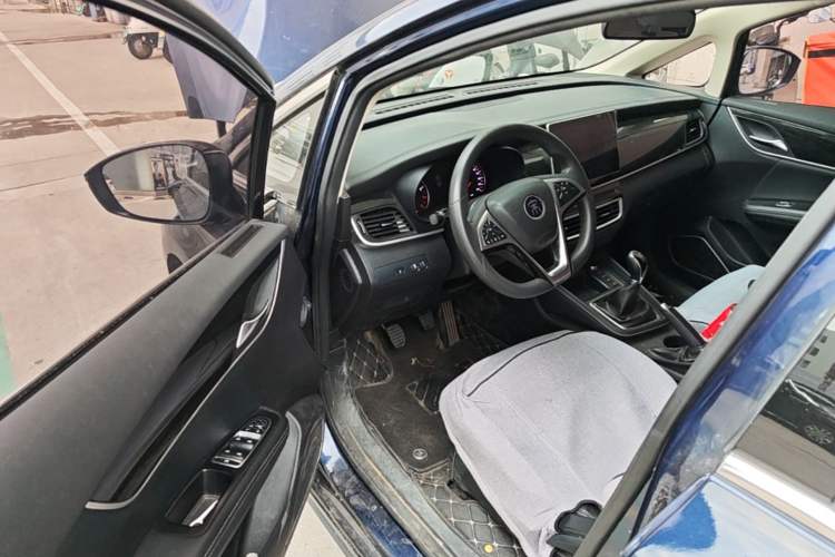 Used BYD Song MAX 2019 1.5T Automatic Smart Connect Luxe Model 7 Seats China VI Standard Driver Seat