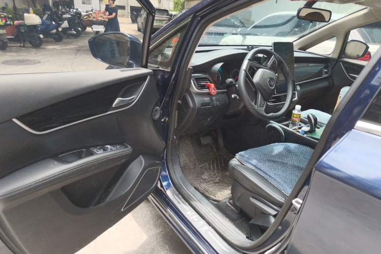 Used BYD Song MAX 2019 1.5T Automatic Smart Connect Prestige Model 6 Seats China VI Standard Driver Seat