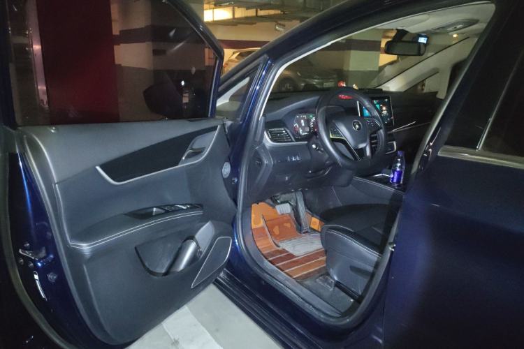 Used BYD Song MAX 2019 1.5T Automatic Smart Connect ZhiLian RuiDong Model 7 Seats China V Emission Standard Driver Seat