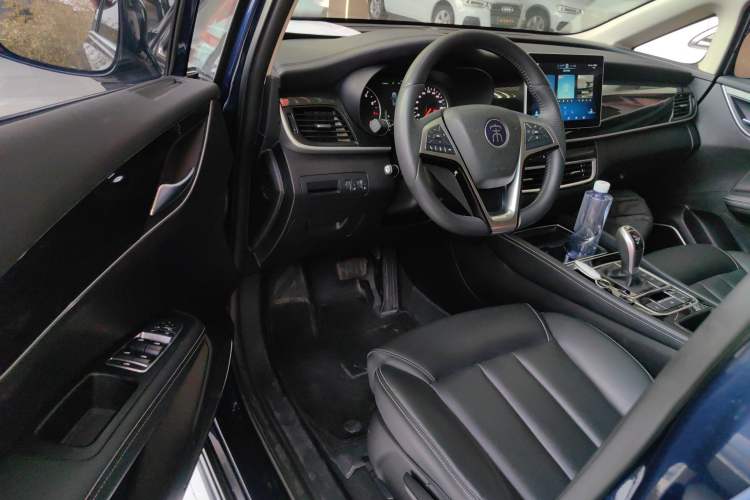 Used BYD Song MAX 2019 1.5T Automatic Smart Connect Ruiyi Sunroof Model 7 Seats China VI Standard Driver Seat