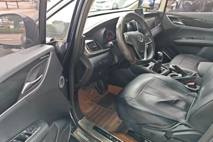 Used BYD Song MAX 2019 1.5T Manual Smart Connect Ruiyi Sunroof Model 6 Seats China VI Standard Driver Seat