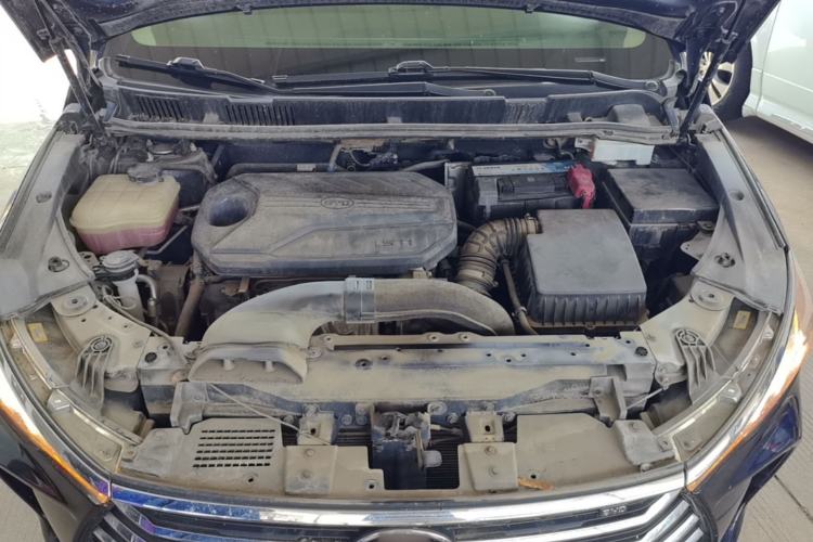 Used BYD Song MAX 2019 1.5T Automatic Smart Connect Ruiyi Sunroof Model 7 Seats China VI Standard Engine Bay