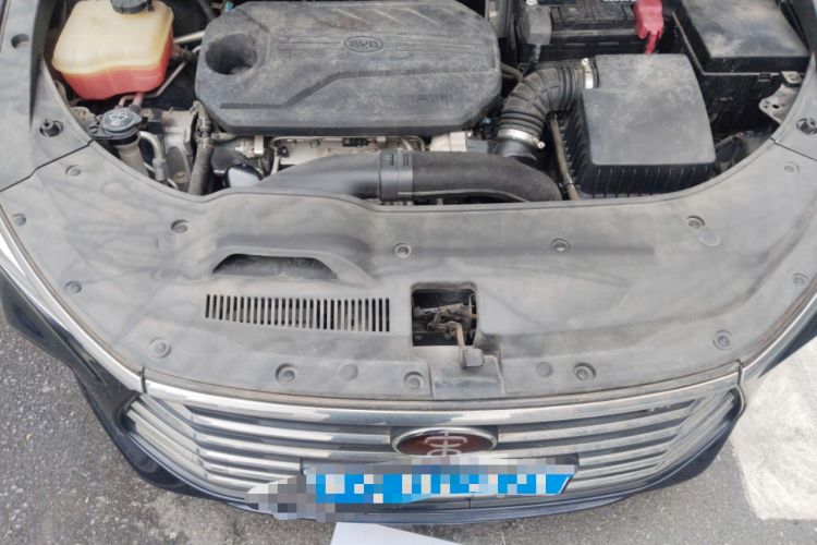 Used BYD Song MAX 2019 1.5T Automatic Smart Connect Prestige Model 6 Seats China VI Standard Engine Bay