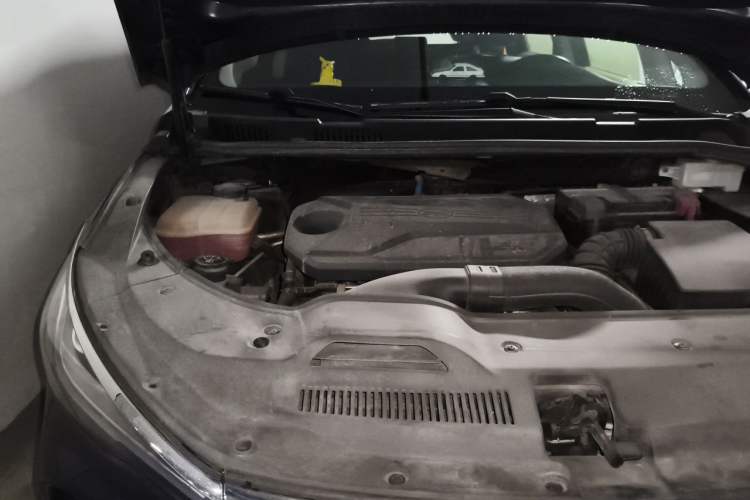 Used BYD Song MAX 2019 1.5T Automatic Smart Connect Ruiyi Sunroof Model 7 Seats China VI Standard Engine Bay Right