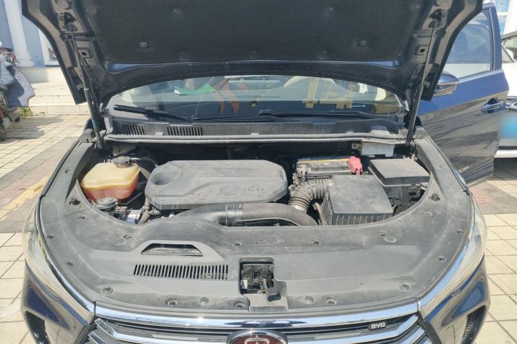 Used BYD Song MAX 2019 1.5T Automatic Smart Connect Prestige 7-Seater China V Standard Engine Bay
