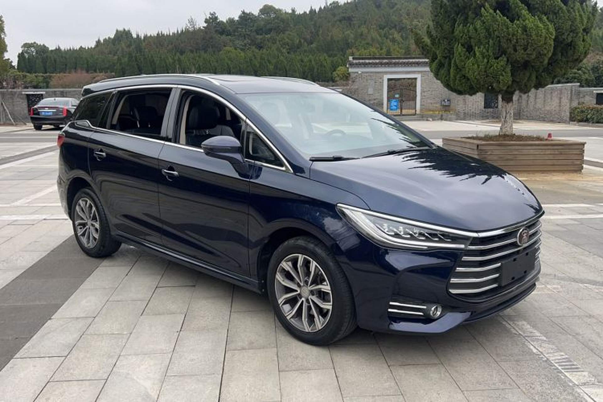 Used BYD Song MAX 2019 1.5T Automatic Smart Connect Ruiyi Sunroof Model 7 Seats China VI Standard Exterior 1