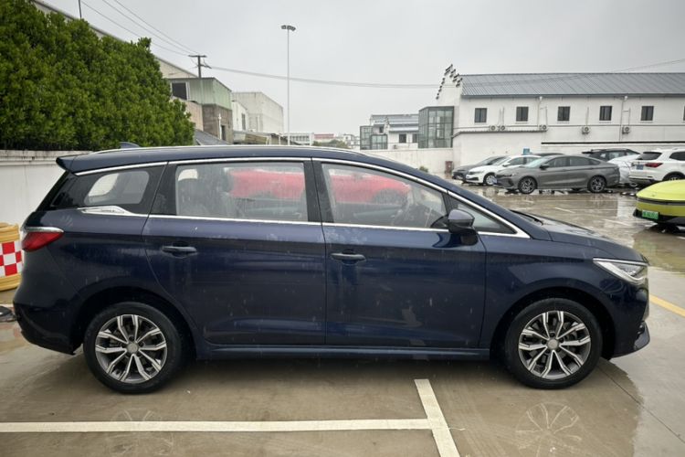 Used BYD Song MAX 2019 1.5T Automatic Smart Connect Prestige Model 6 Seats China VI Standard Exterior 11