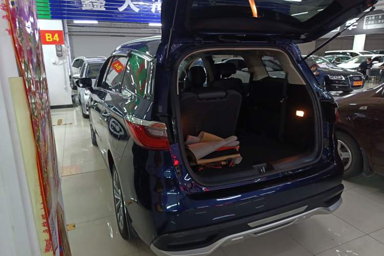 Used BYD Song MAX 2019 1.5T Automatic Smart Connect Ruiyi Sunroof Version 6 Seats China VI Standard Exterior 2