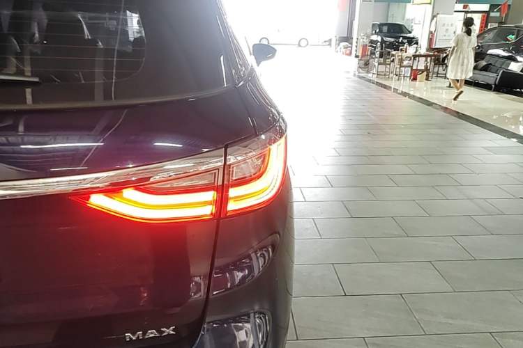 Used BYD Song MAX 2019 1.5T Automatic Smart Connect Ruiyi Sunroof Model 7 Seats China VI Standard Exterior 3