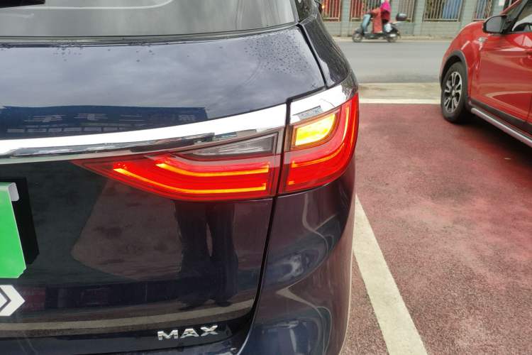 Used BYD Song MAX 2019 1.5T Manual Smart Connect Ruiyi Sunroof Model 7 Seats China VI Standard Exterior 3