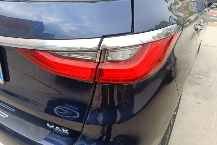 Used BYD Song MAX 2019 1.5T Automatic SmartConnect ZhiLian RuiDong Edition with 6 Seats China VI Standard Exterior 3