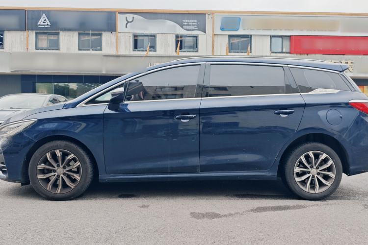 Used BYD Song MAX 2019 1.5T Automatic Smart Connect Ruiyi Sunroof Model 7 Seats China VI Standard Exterior 3