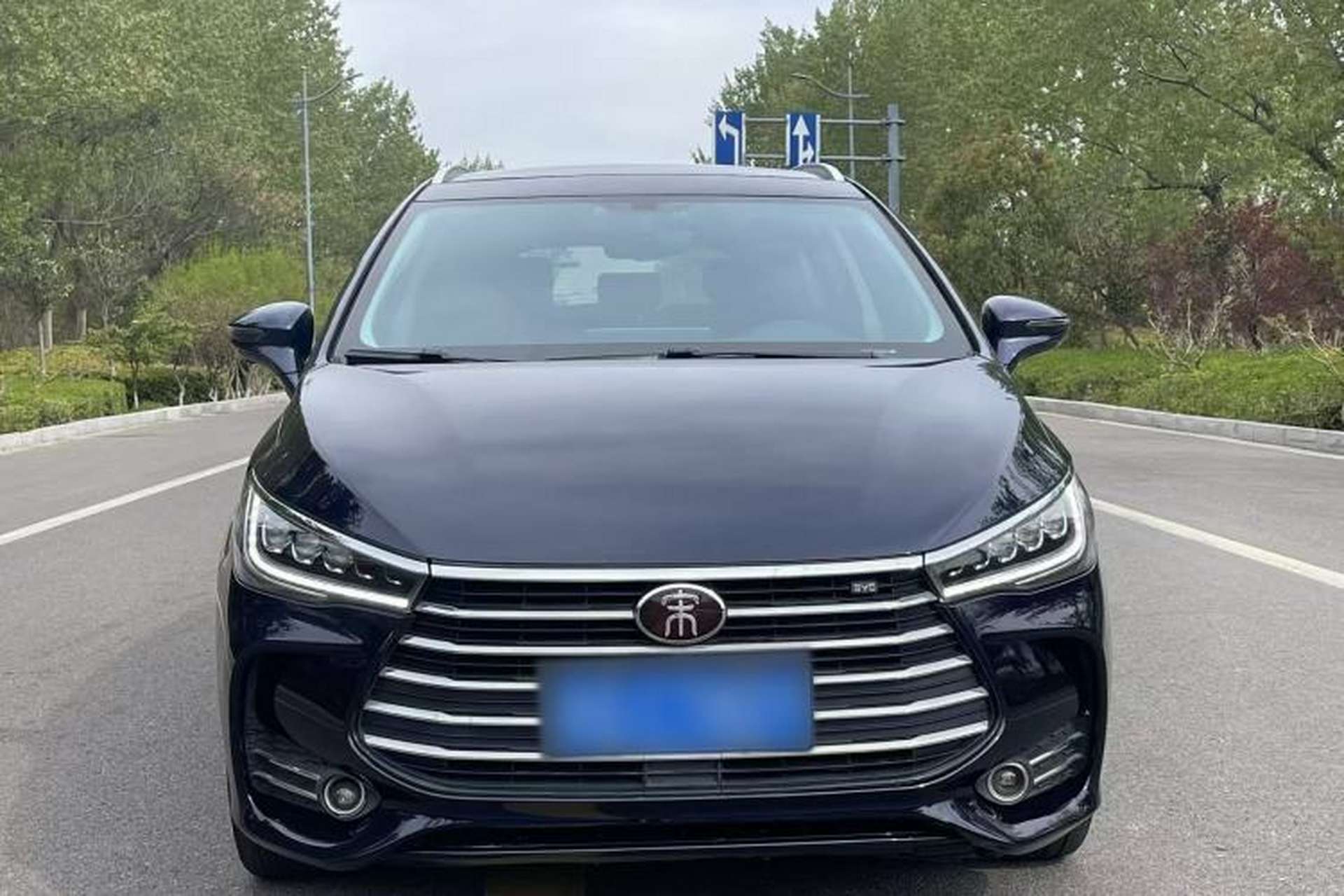 Used BYD Song MAX 2019 1.5T Automatic Smart Connect ZhiLian RuiDong Model 7 Seats China V Emission Standard Exterior 3