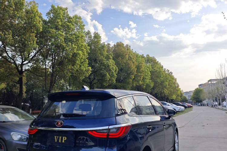 Used BYD Song MAX 2019 1.5T Manual Smart Connect Ruiyi Sunroof Model 7 Seats China VI Standard Exterior 3