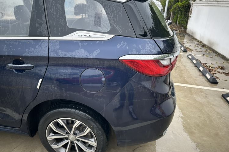 Used BYD Song MAX 2019 1.5T Automatic Smart Connect Prestige Model 6 Seats China VI Standard Exterior 5