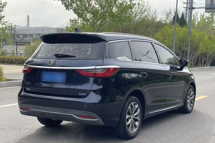 Used BYD Song MAX 2019 1.5T Automatic Smart Connect ZhiLian RuiDong Model 7 Seats China V Emission Standard Exterior 5